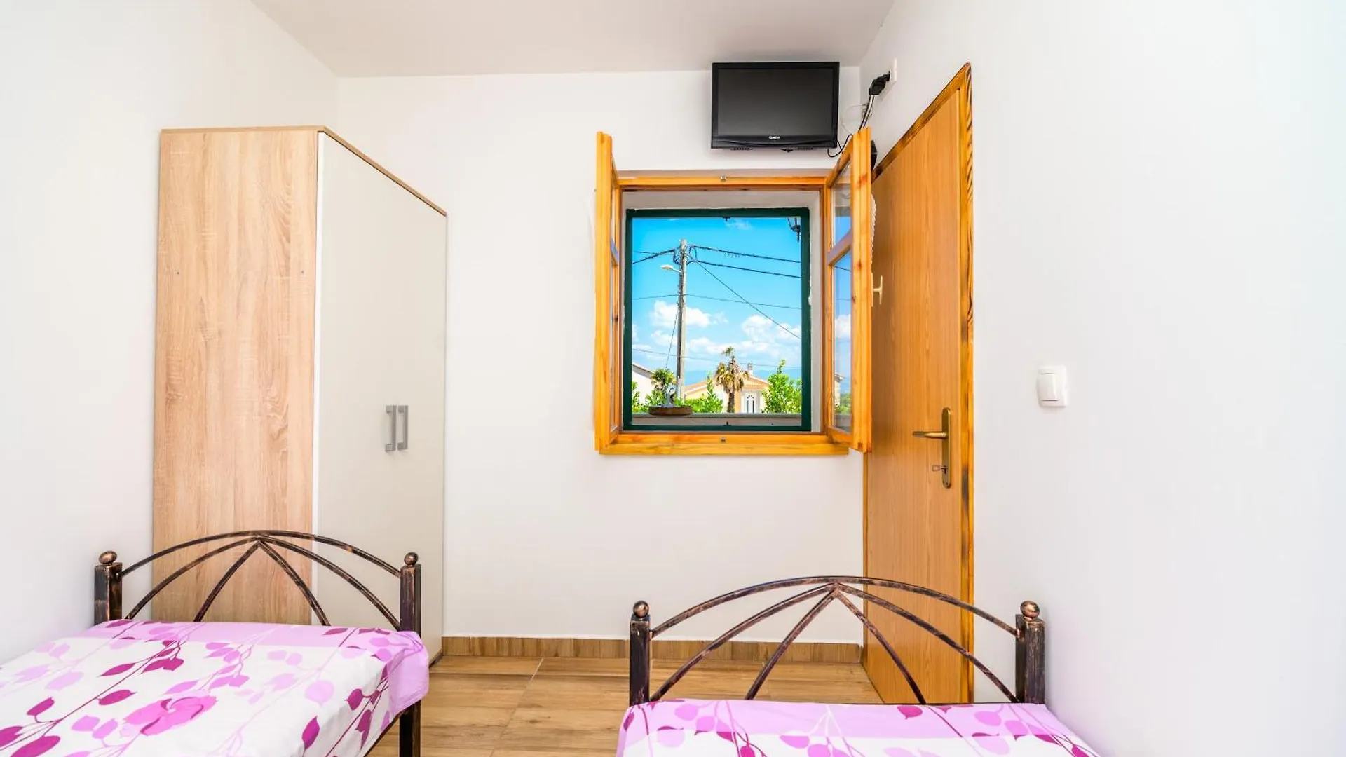 Holiday House Plovanija Poljice 0*, Poljice(Krk)